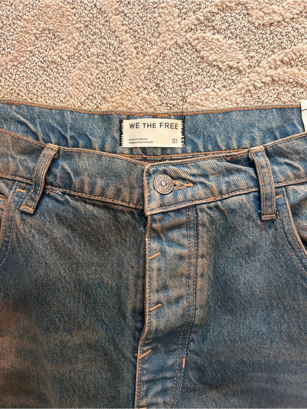 WE THE FREE mid rise barrel jeans. Lost in the Desert. NWT. - Picture 12 of 13